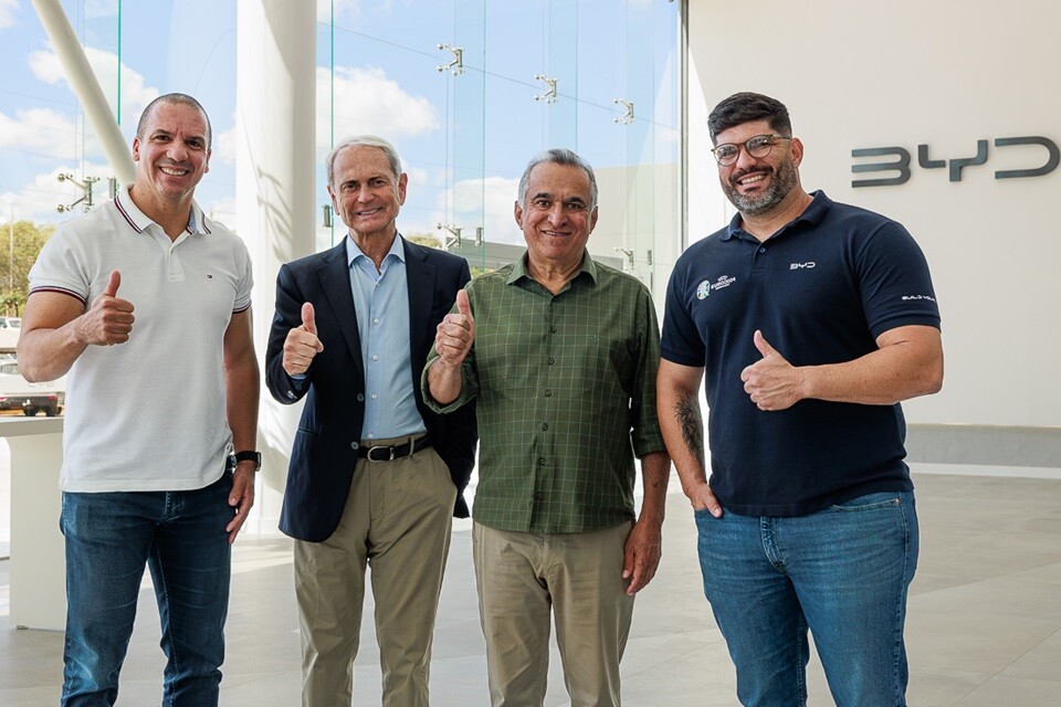 Ricardo Braga, Paulo Octávio, Ildeumar Fernandes e Luiz Octavio, na Bali BYD