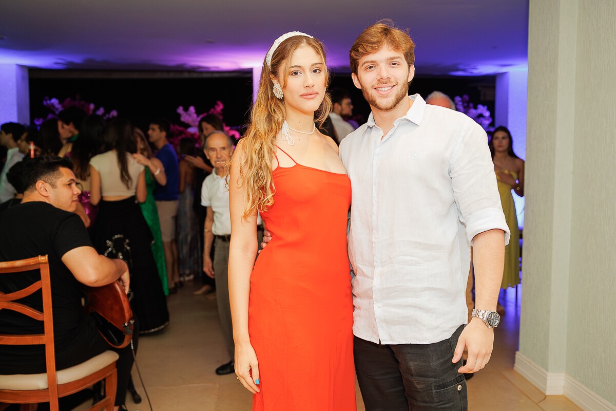 Sophia Tarraf e João Victor Petrolli