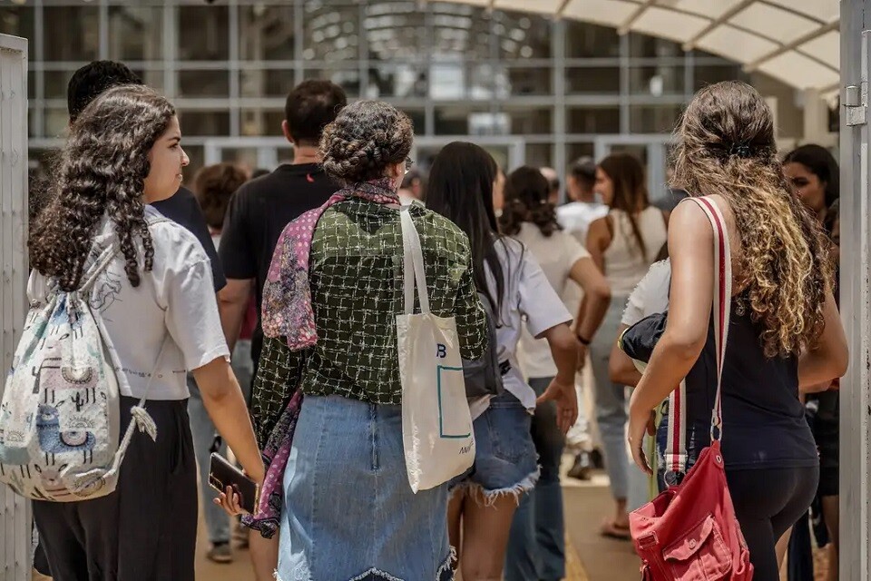 Tecnologia é cada vez mais usadas por jovens | Foto: Rafa Neddermeyer/ Agência Brasil