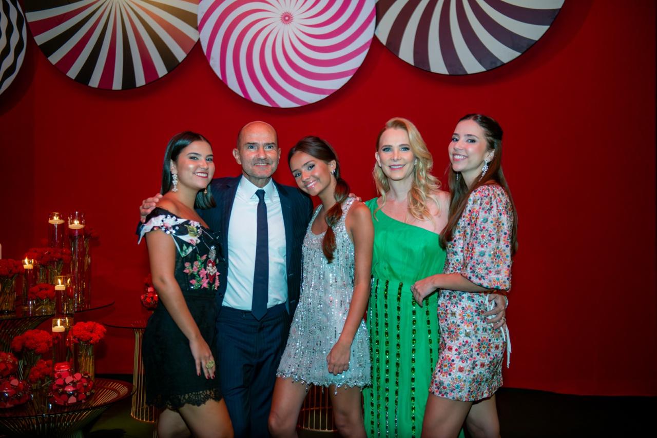 Laura, Bolívar, Isabel, Deborah e Ana Moura Rocha