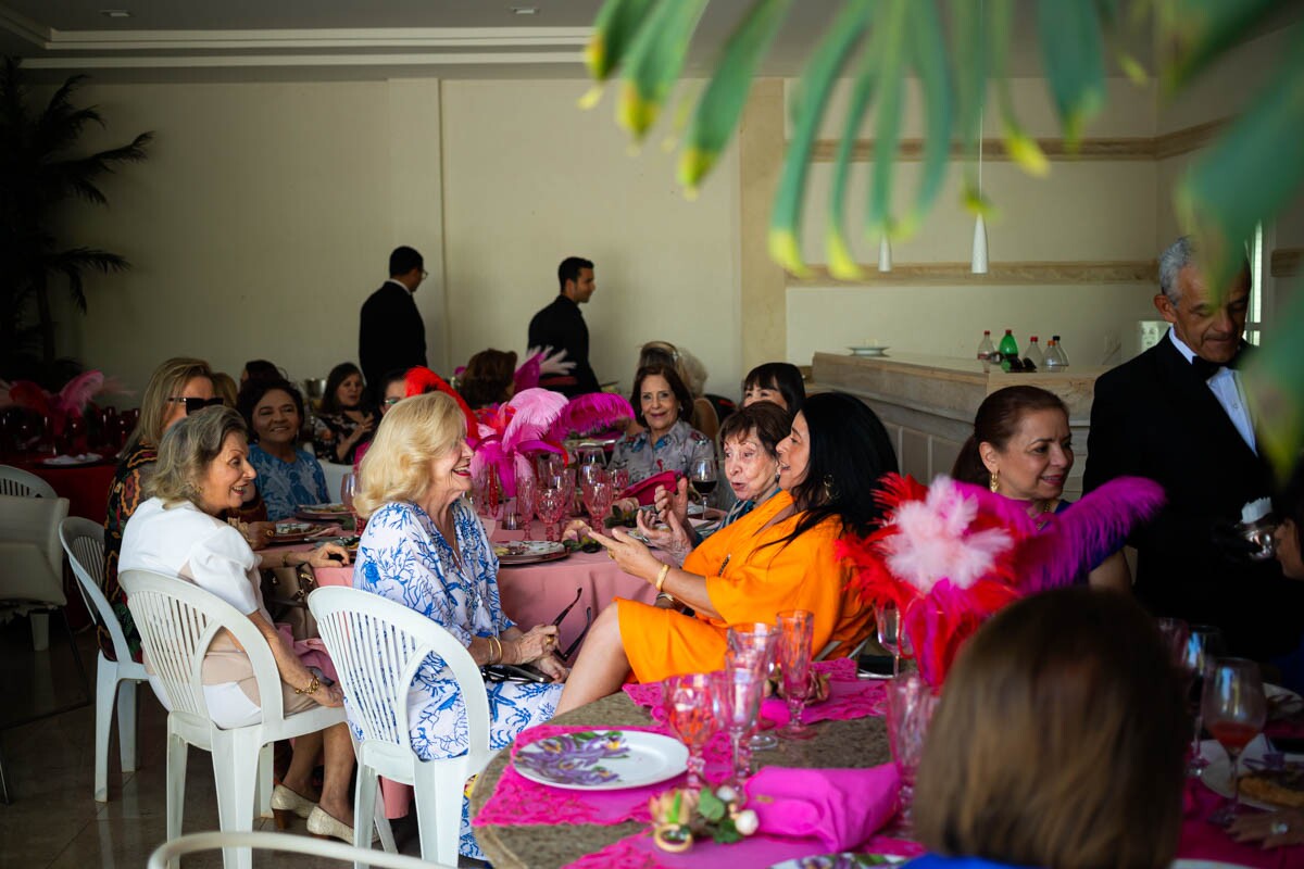 Amigas celebram a vida de Lúcia Itaparaty