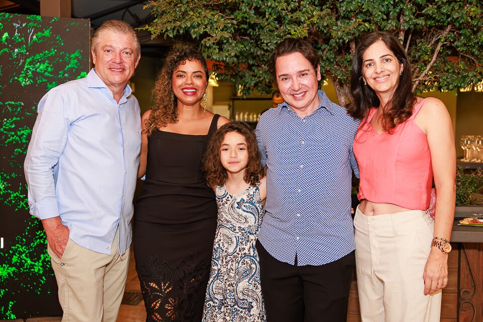 André Ávila, Ira Dantas, Serena Dantas, Cláudio Dantas e Jussara Morais