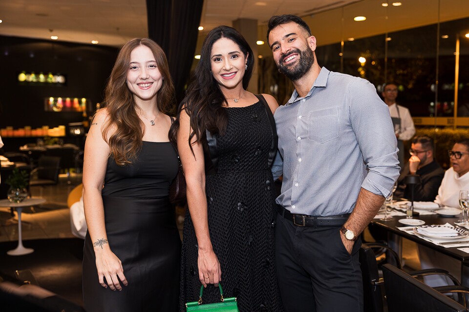 Bianca Torres, Marcela Lima e Leonardo Resende