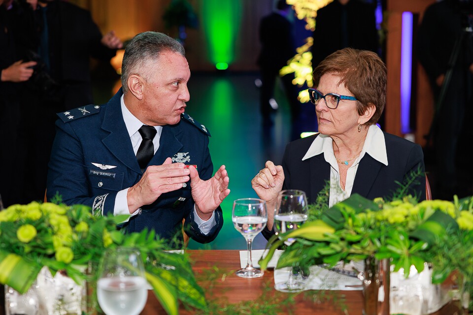 Brigadeiro Intendente José Roberto de Queiroz e Gilda Motta