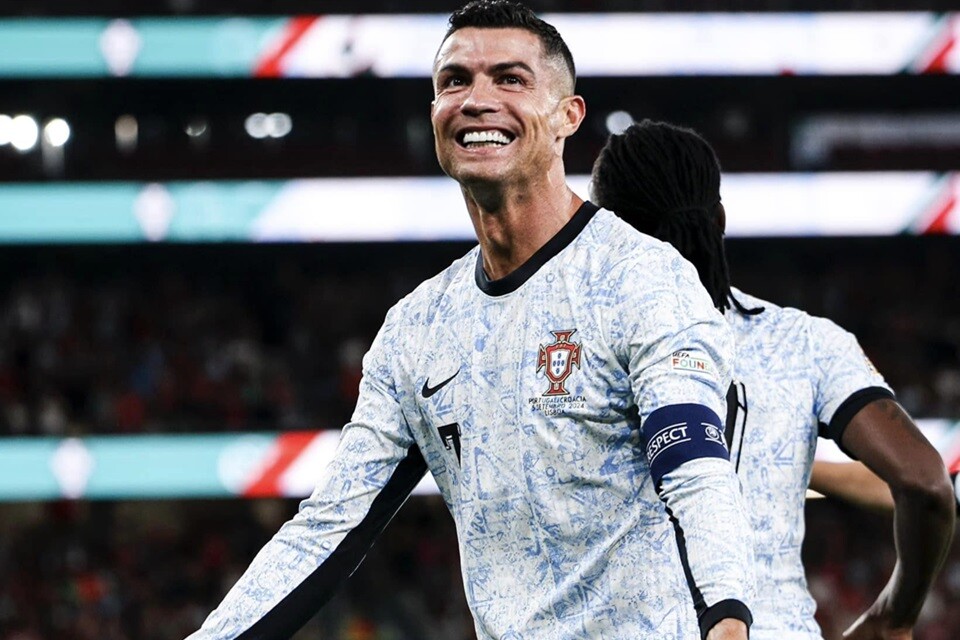 Capitão no confronto com a Croácia, Cristiano Ronaldo alcançou a marca de 900 gols