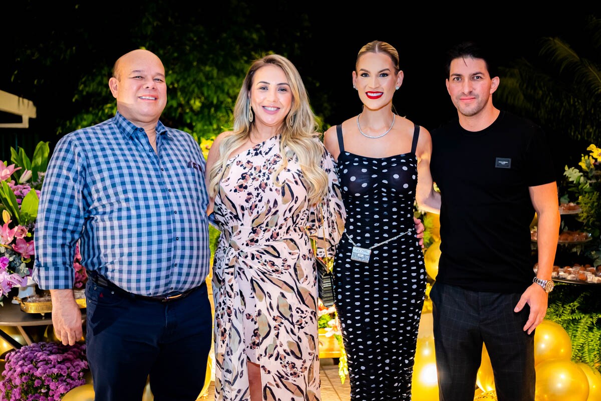 Carlos Freitas, Fabiana Freitas, Mariana Arraes e Cristiano Araújo