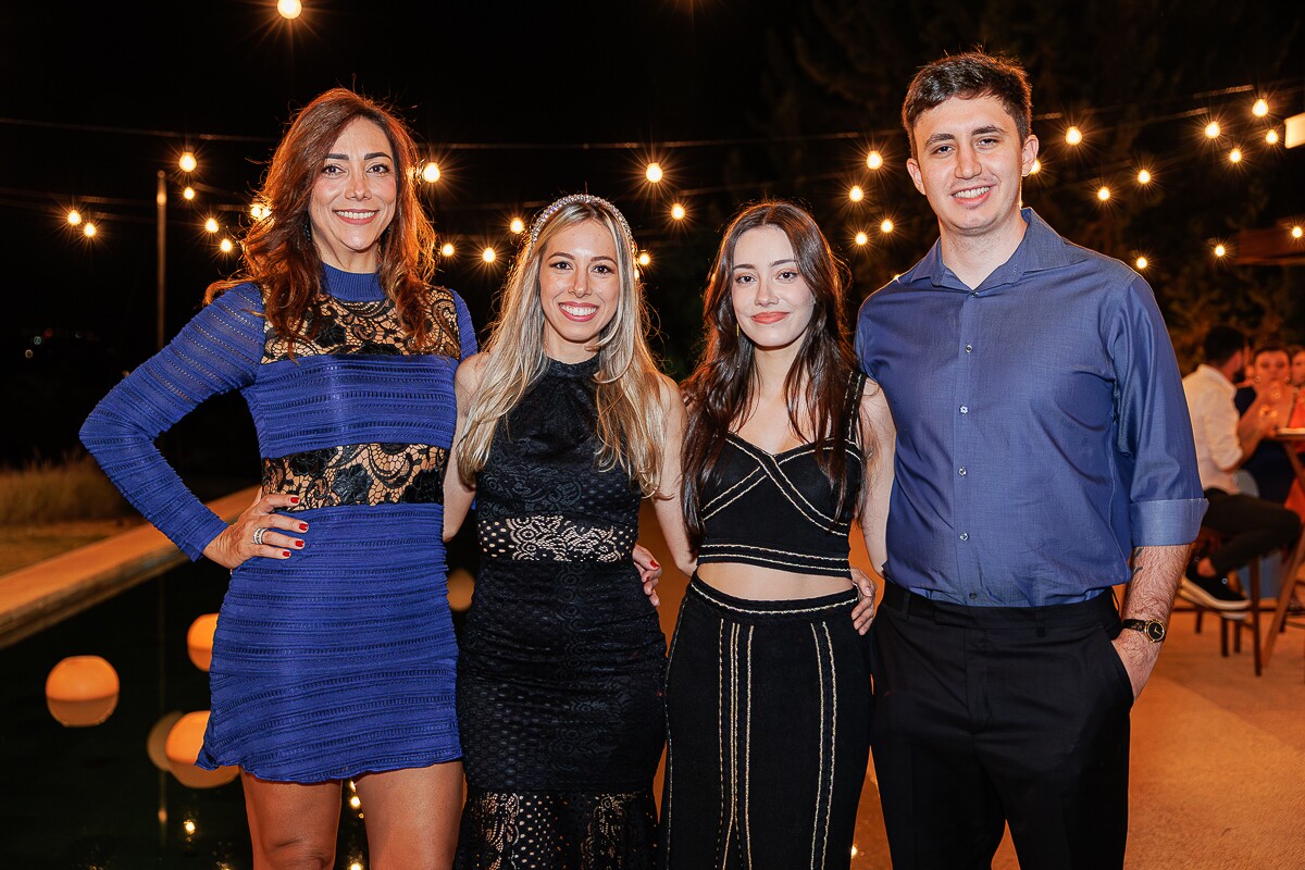 Cassiale Rezende, Fernanda Rezende, Giovanna Rezende e João Rodopoulos