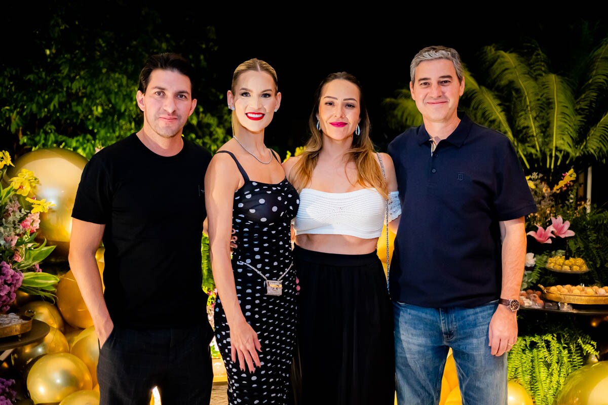 Cristiano Araújo, Mariana Arraes, Priscilla Araújo e Alexandre Araújo