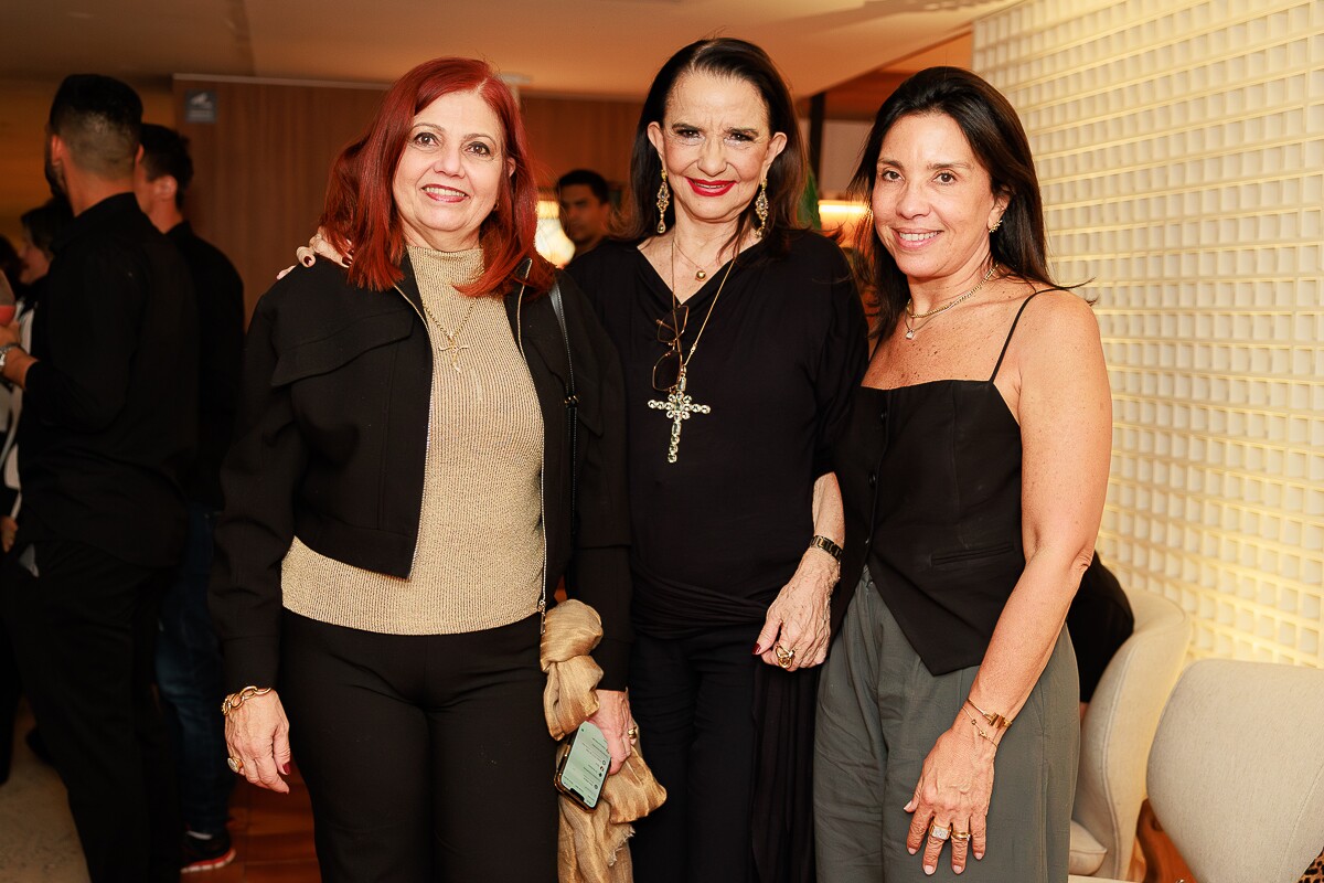 Elizabeth wicks, Moema Leão e Eliane Martins