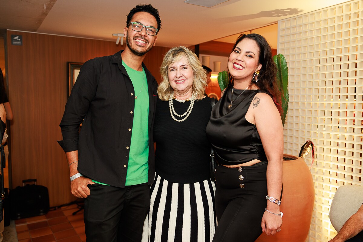 Emerson Santos, Claudia Mohn e Palloma Ribeiro