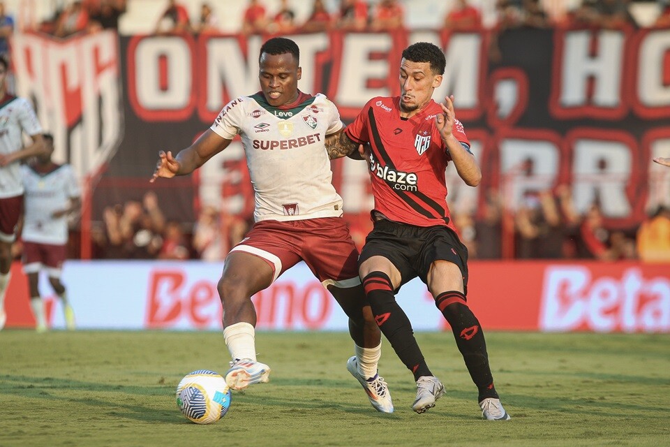 Fluminense e Atlético-GO fizeram um jogo equilibrado no estádio Antonio Accioly