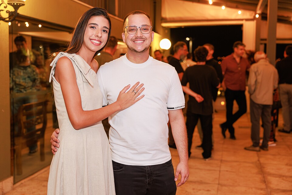 Giovana Hoeper e Felipe Toscano