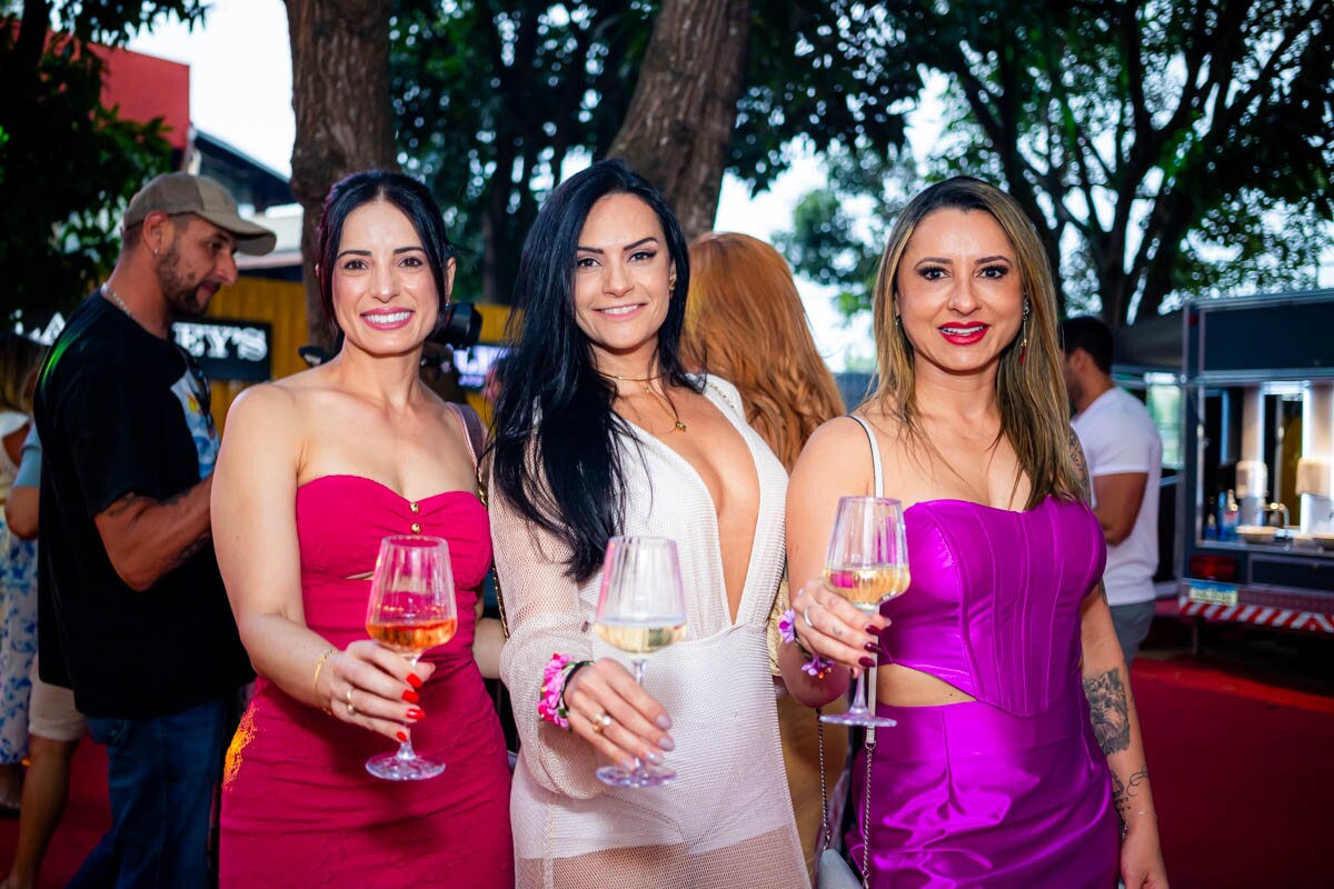 Joyce Dutra, Juliana Cunha e Thais Petrassi