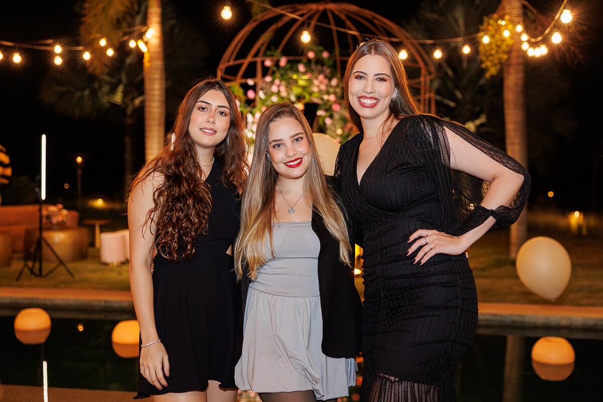 Júlia Broocke, Júlia de Castro e Ana Luíza Lima