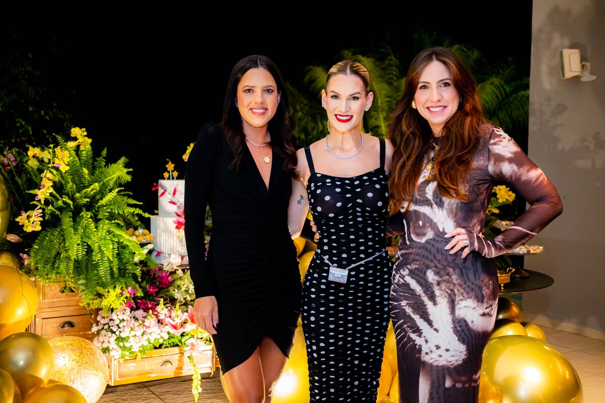 Júlia Guimarães, Mariana Arraes e Carol Rangel