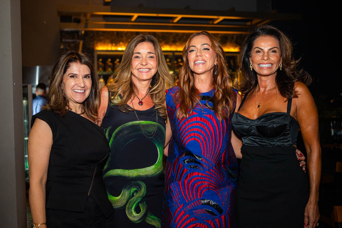 Lara Calaça, Maura Mendes, Patrícia Justino Vaz e Ivana Valença