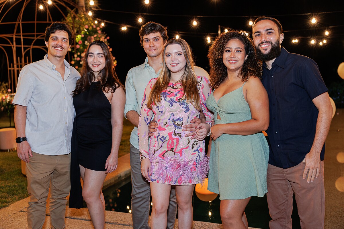 Matheus Frazão, Isabela Chaves, Petros Ramalho Spyridakis, Nathalia Luísa Rezende, Ester Galeno e Jayder Soares