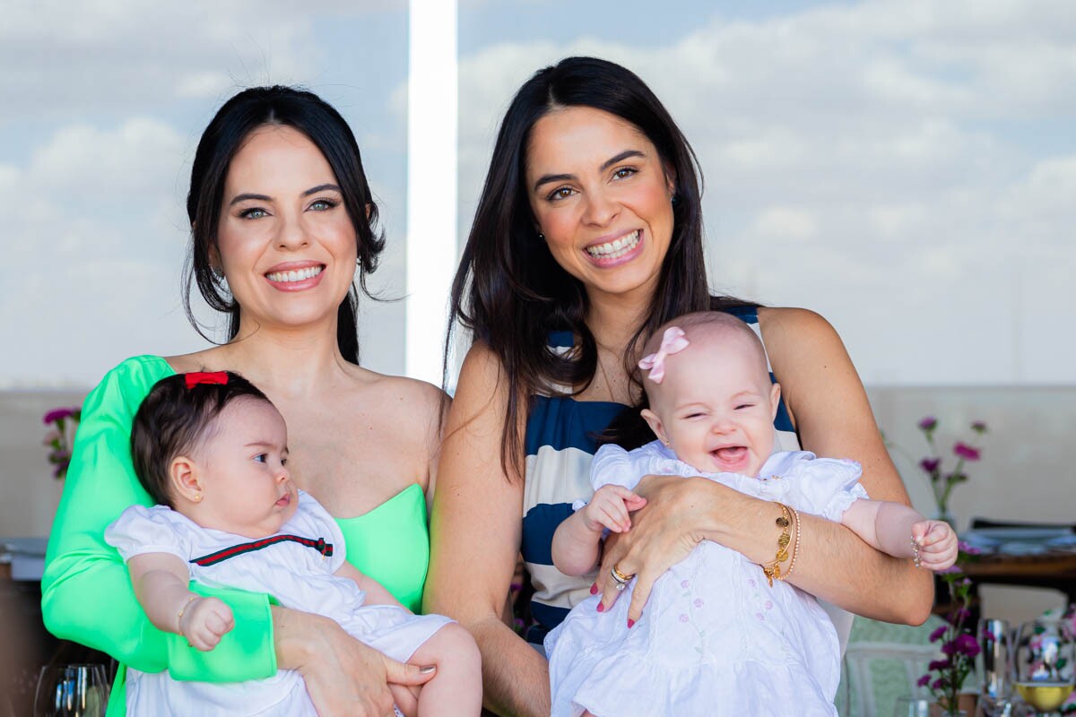 Marcela Castilho, Carol Valença e as filhas, Mia Castilho e Teresa Valença