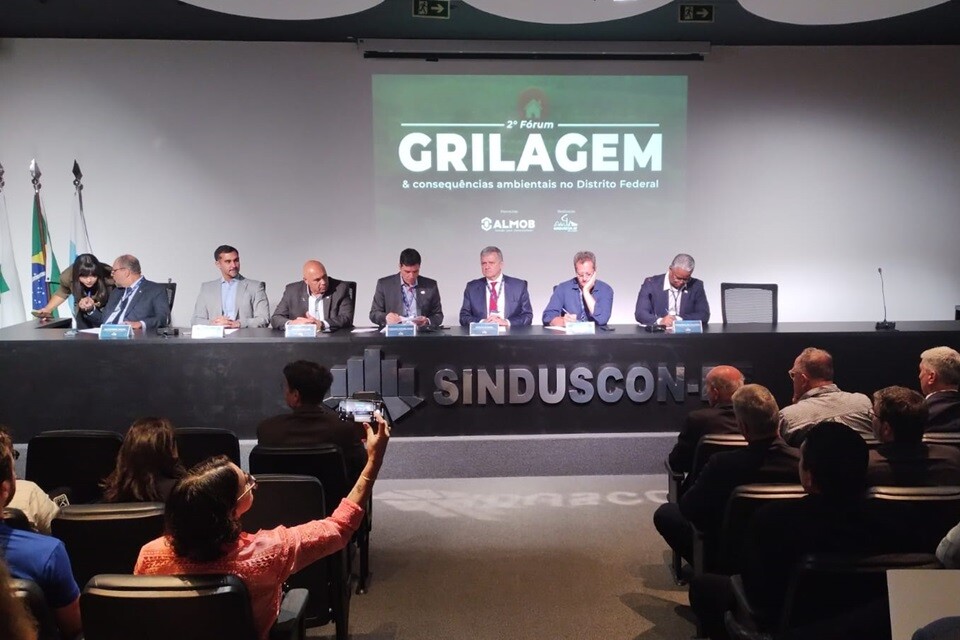 O fórum realizado pelo Sinduscon debateu a grilagem de terras dentro do DF