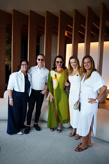 Paula Dutra, Jader Almeida, Moema Leão, Larissa Dias e Isabel Veiga