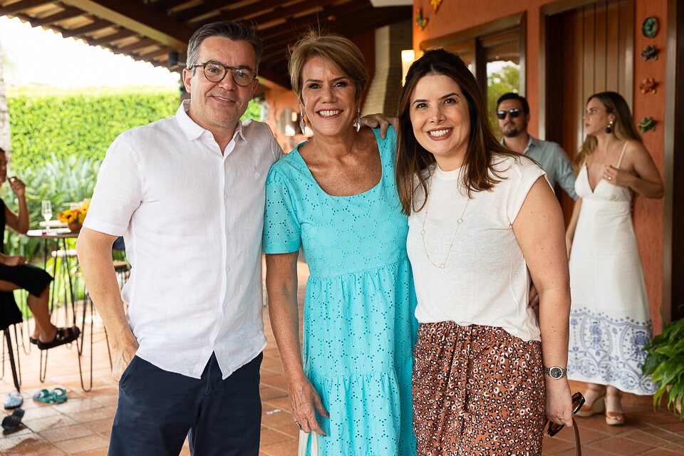 Silvio Arouca, Delfina Dornas e Carol Arouca