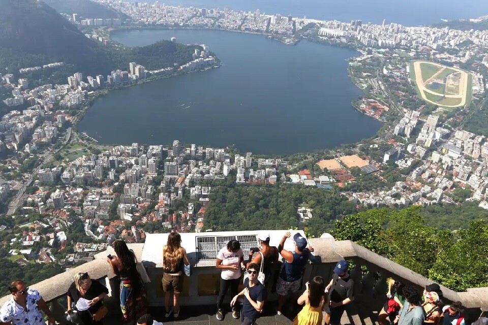 A ministra disse que a violência praticada na política desrespeita a sociedade e a democracia | Foto: Tânia Rêgo/ Agência Brasil