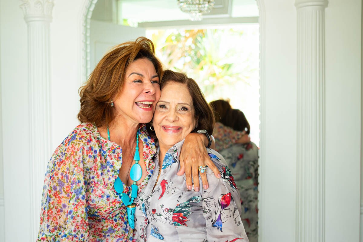 Valdete Drummond e Lúcia Itaparaty