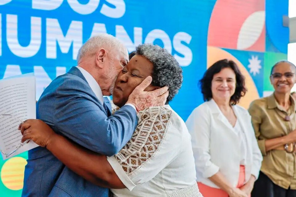 Macaé Evaristo toma posse como ministra dos Direitos Humanos