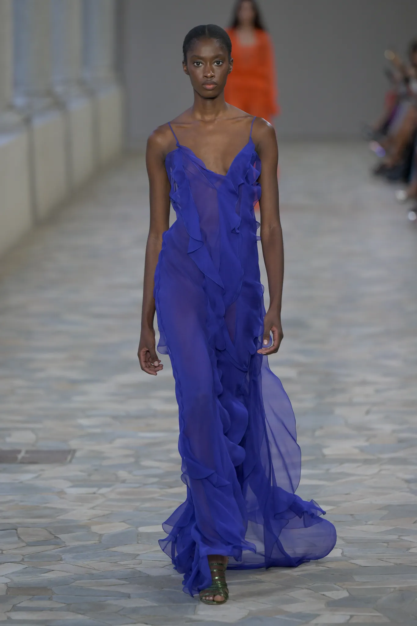 Alberta Ferretti primavera-verão 2025 ready-to-wear