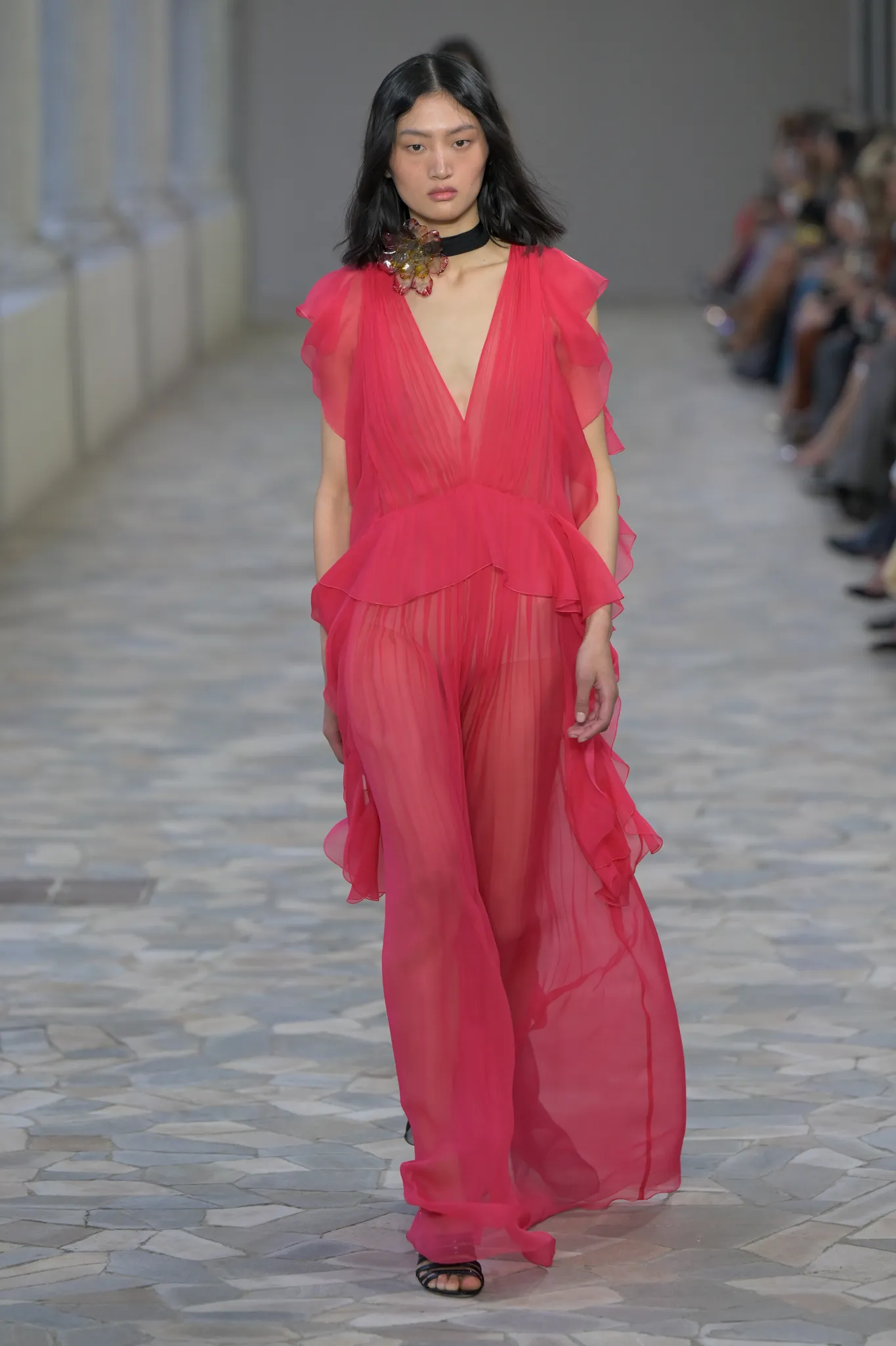 Alberta Ferretti primavera-verão 2025 ready-to-wear