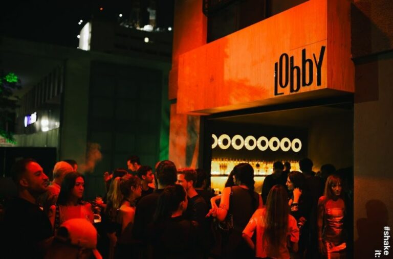 Lobby no Setor Comercial Sul