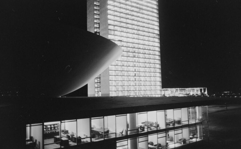 Congresso Nacional no dia da inauguração da cidade