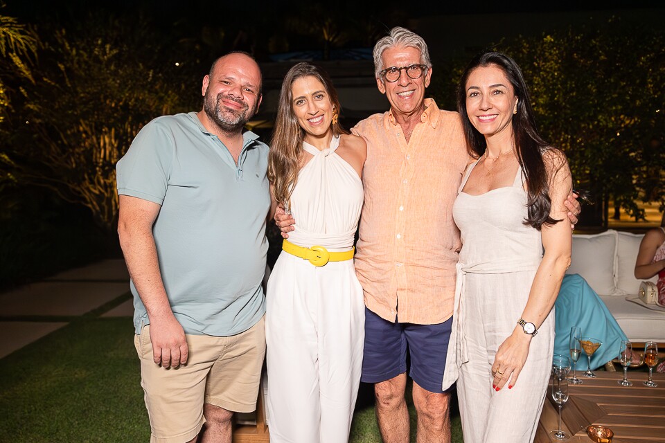 Flávio Martinez, Gabriela Gontijo, Cláudio Gontijo e Renata Gontijo