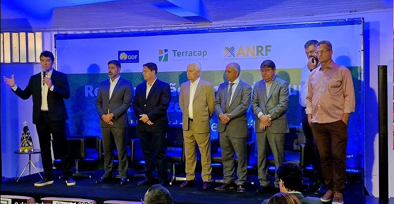 Guilherme Cunha Costa - ANRF, Dep. Roosevelt Vilela, Izidio Santos - Terracap, Paulo Castelo Branco - IHGDF, Dep. Pepa, Candido Leles - ETR, Leonardo Firme - Vice Governadoria e Roney Nemer - IBRAM | Foto: Divulgação