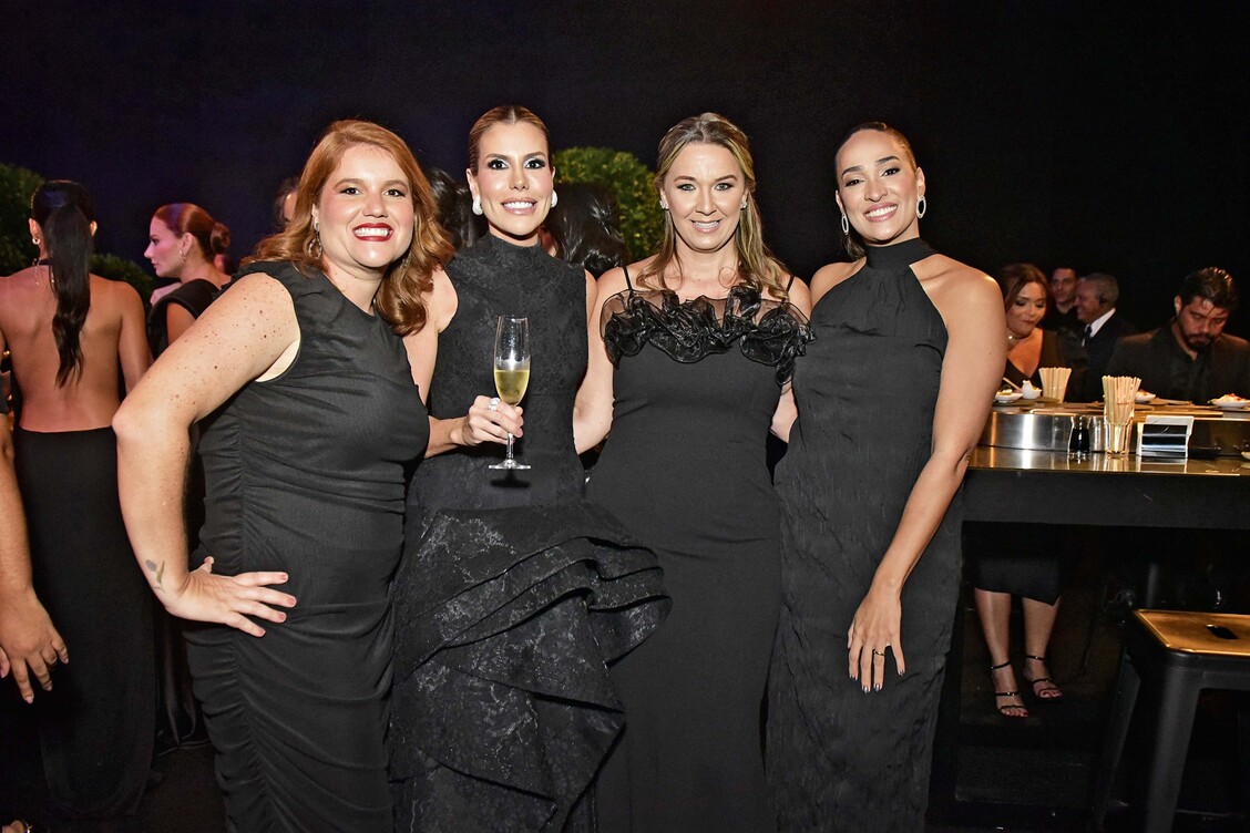 Maisa Martino, Julia Mendonça, Renata Muffato e Fernanda Freitas