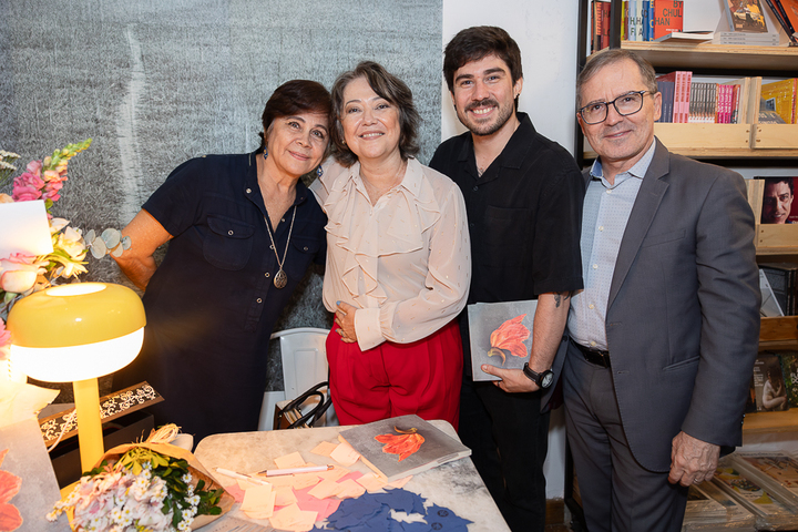 Maria Ignez Barreto, Valéria Grassi, Gabriel Barreto e Roberto Barreto