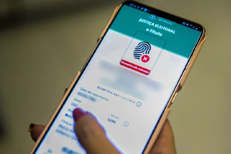 O jeito mais fácil de fazer a justificativa é por meio do aplicativo e-Título da Justiça Eleitoral | Foto: Marcello Casal/ Agência Brasil