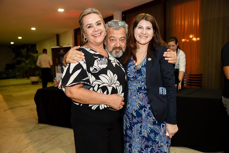 Paula Cortes, Ricardo Moyano e Lorena Guzman