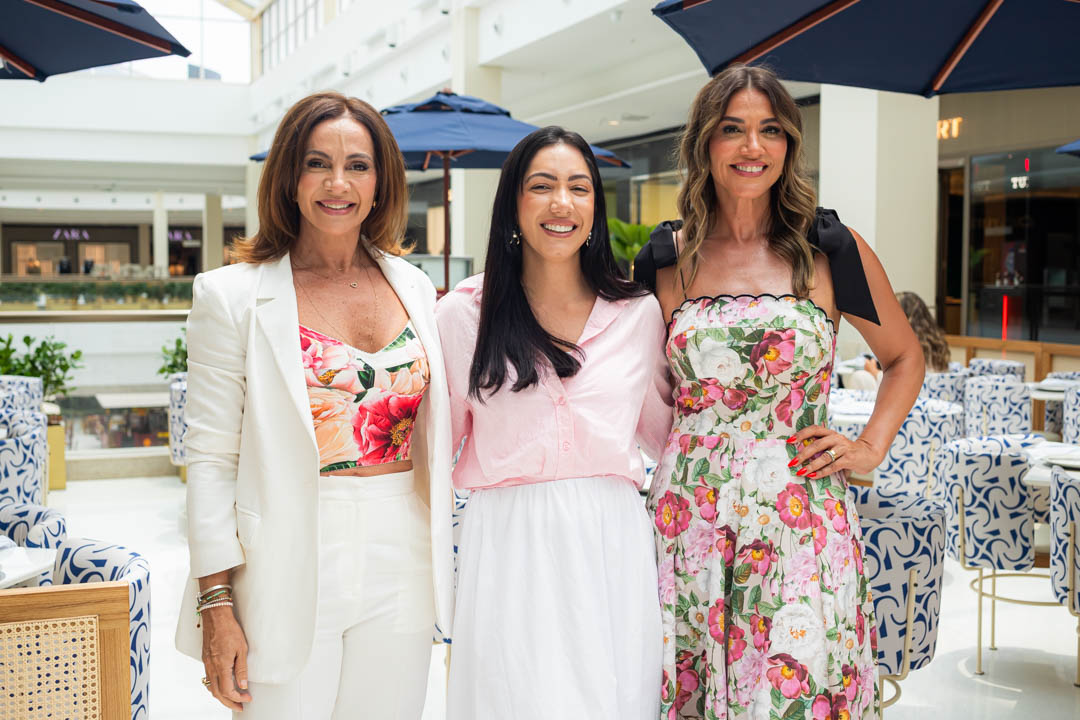 Paula Santana, Bianca Marinho e Karine Lima