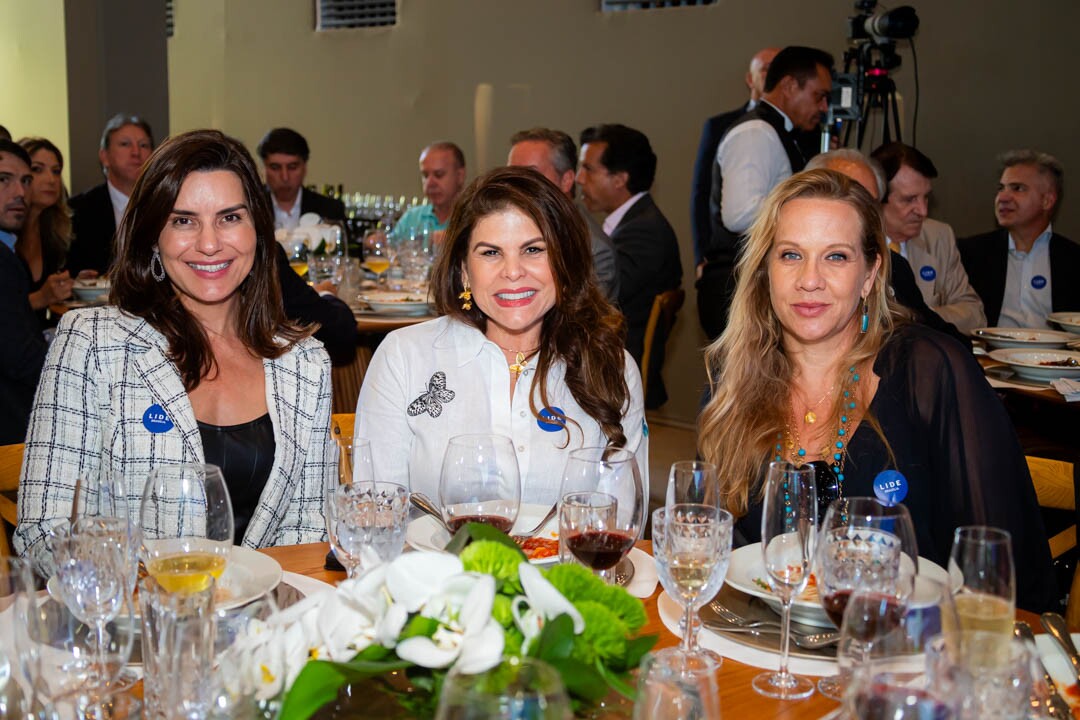 Raquel Carvalho, Janine Brito e Renata La Porta