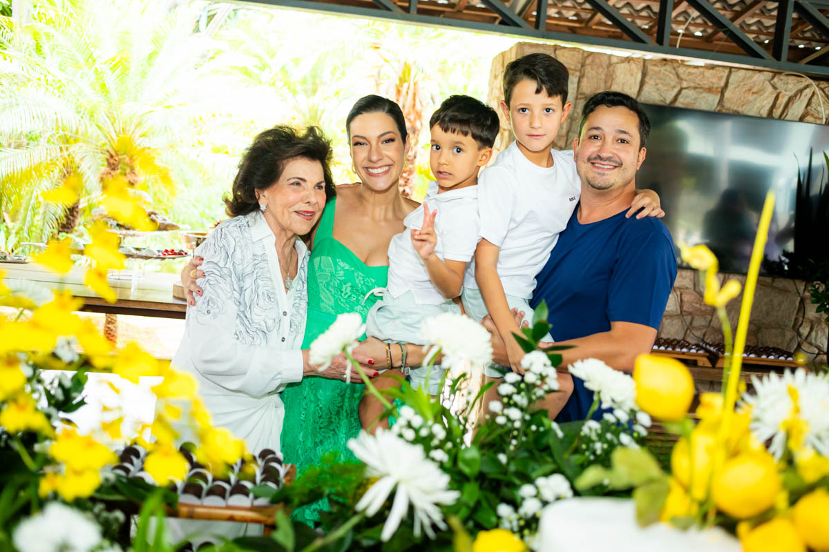 Alta Corrêa, Fernando Mello, Gabriela Bessa e os filhos, João Luiz e Miguel Luiz