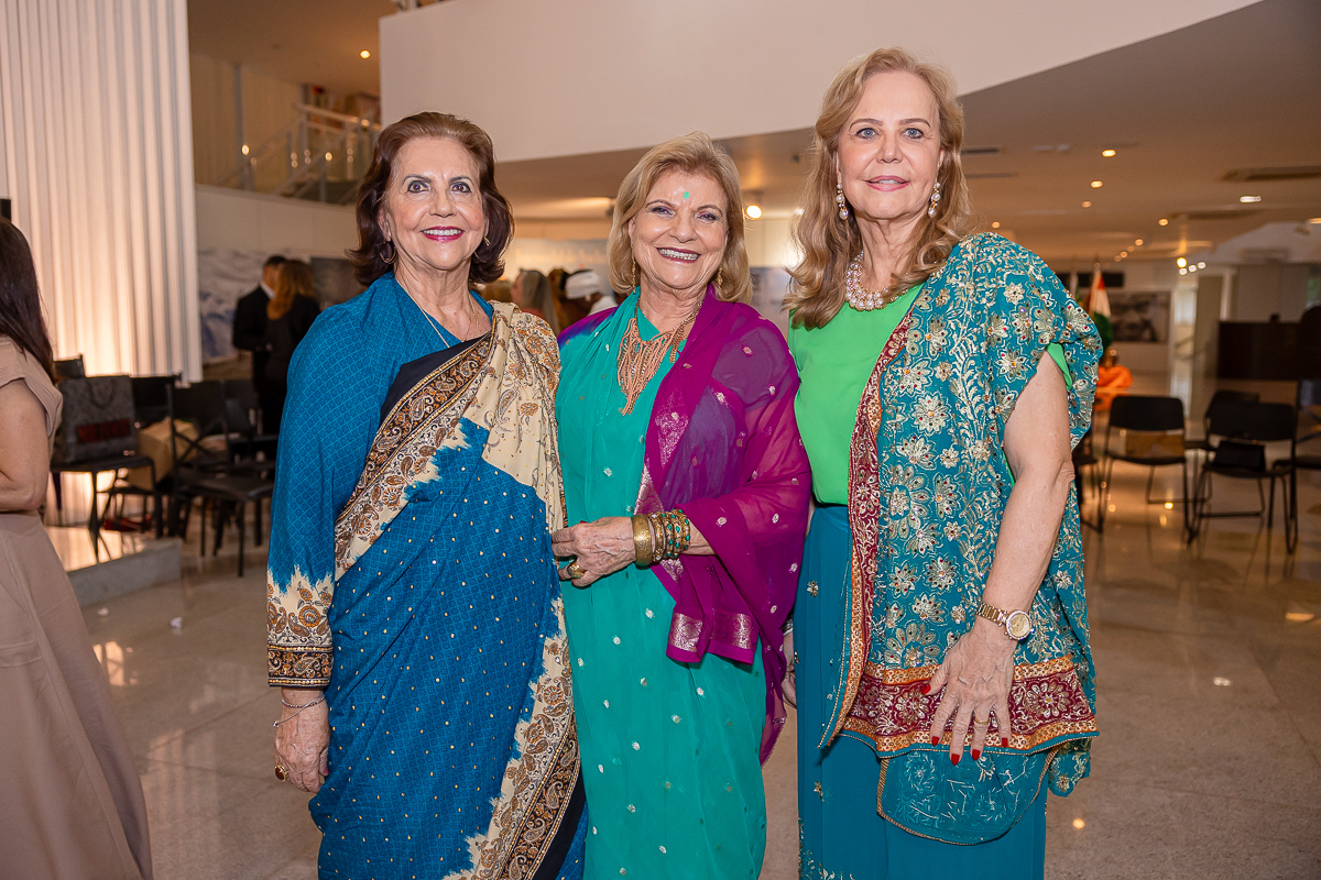 Bernardete Guedes, Cezinha Diniz e Mônica Caiado