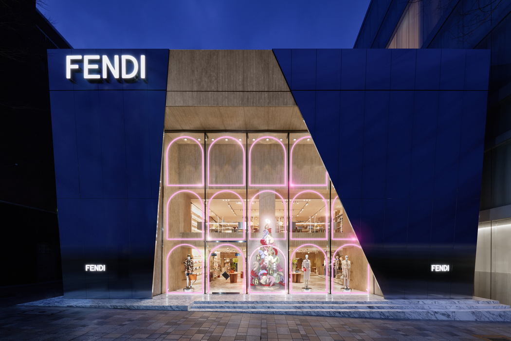 Fendi prepara vitrines selecionadas ao redor do mundo para as festas de final de ano