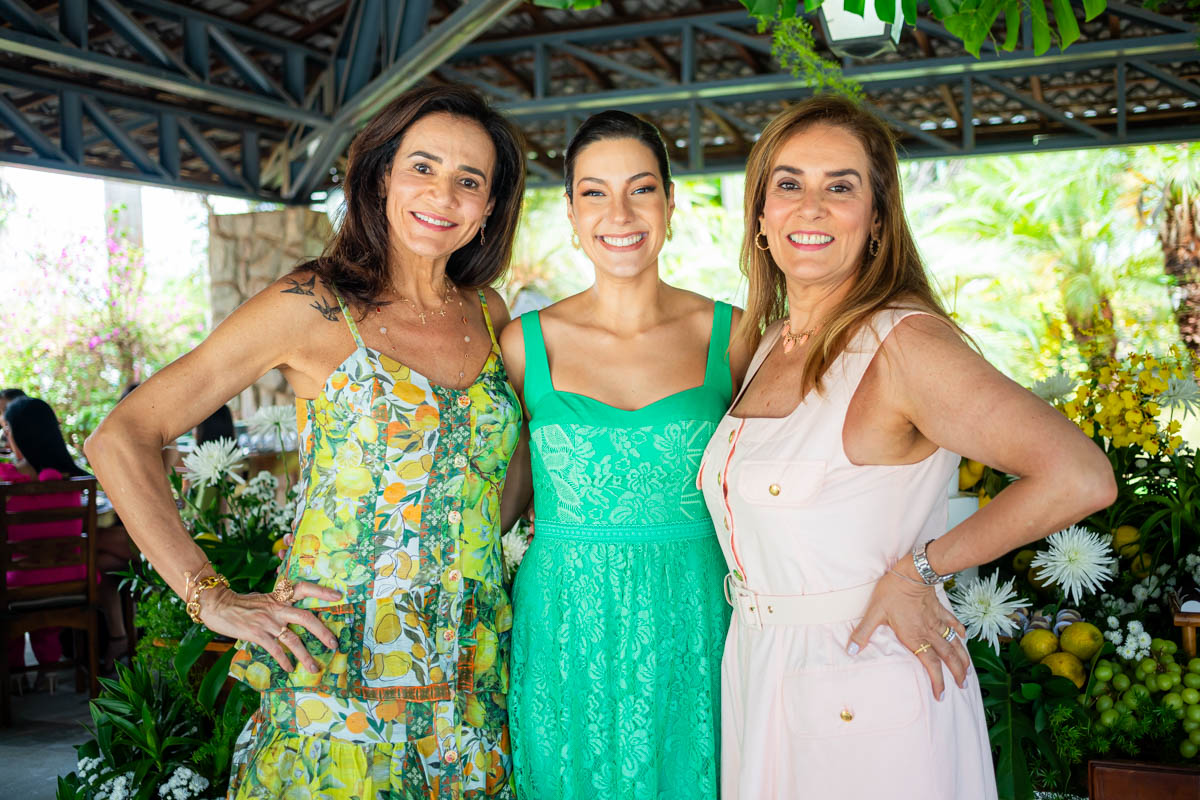 Flávia Corrêa, Gabriela Bessa e Cláudia Corrêa