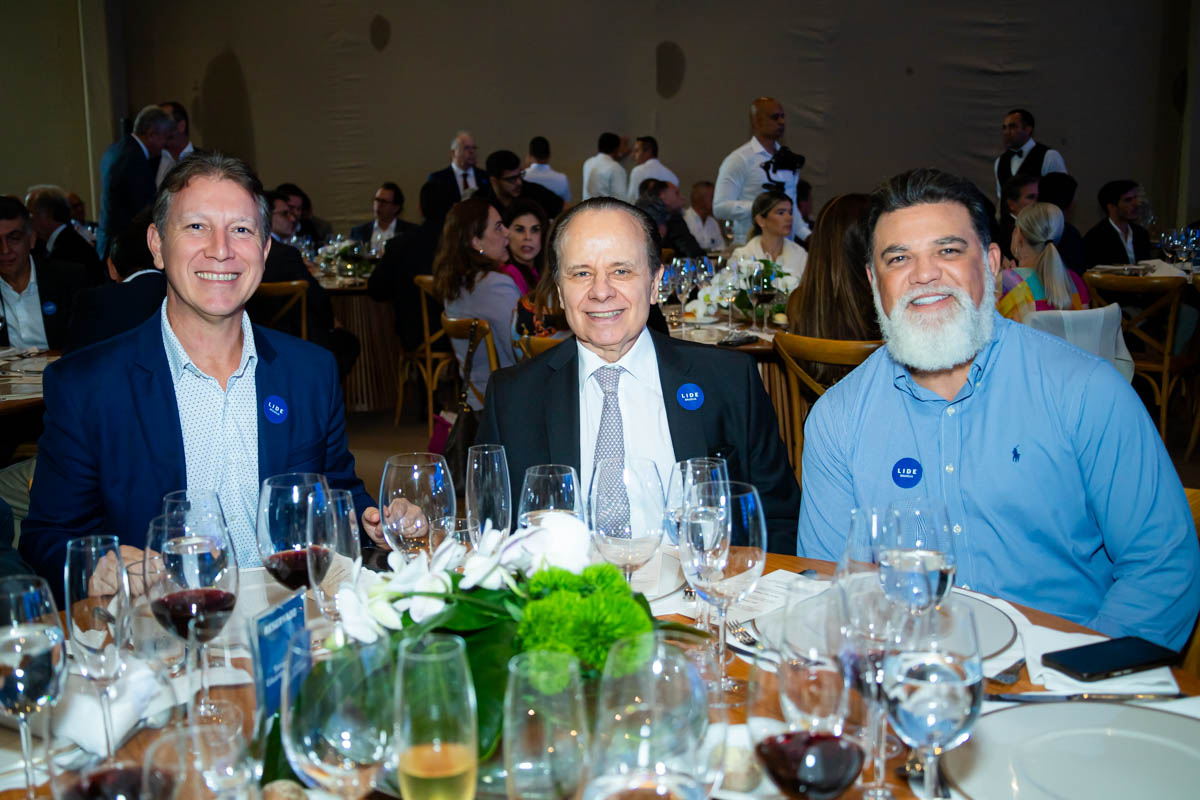 Leonardo Ávila, Pedro Ávila e Jorge Vianna