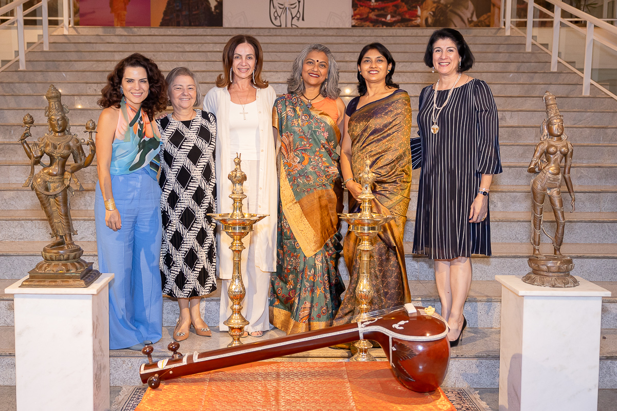 Natalia Leite, Maria Cecília Borgo Martins, Paula Santana, Nilima Bhat, Sneha Reddy Embaixatriz da Índia e Beatriz Guimarães