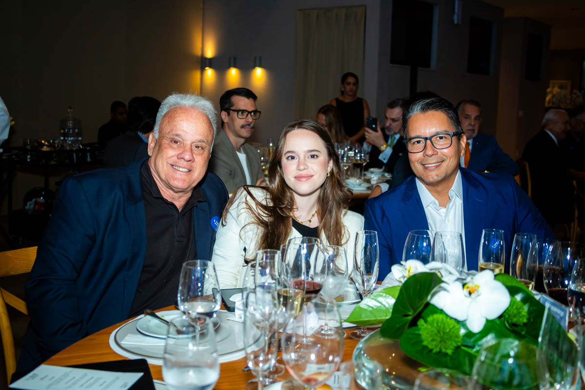 Rogério Carvalho, Fernanda Carvalho e Fabrício Mota