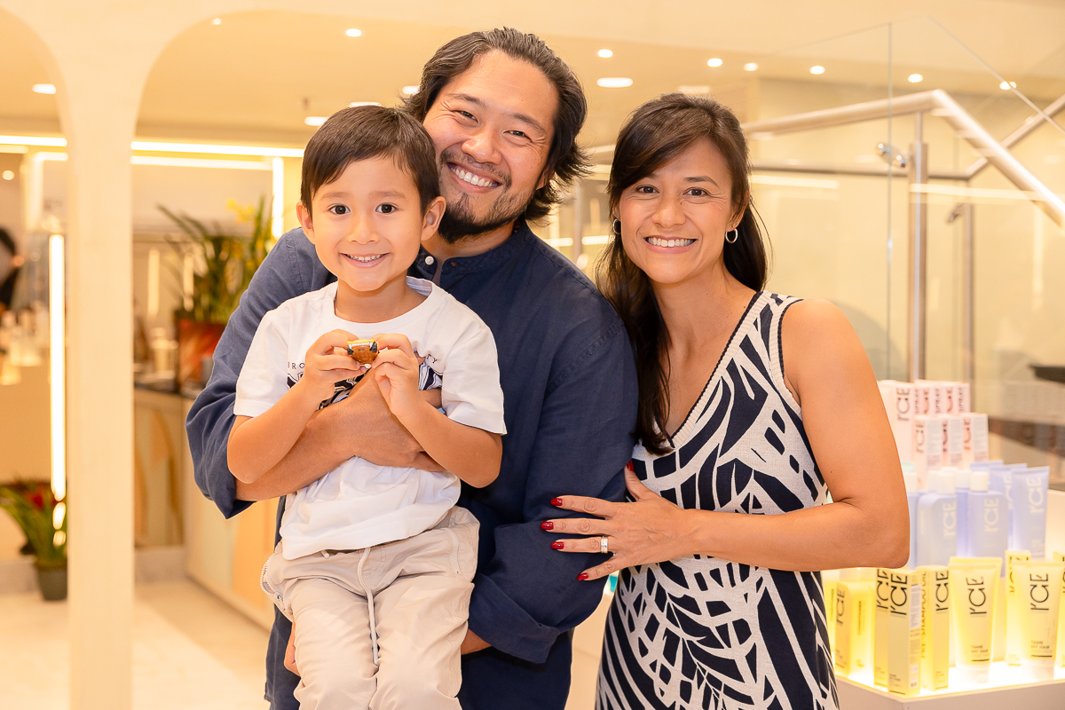 Theo, Gustavo e Danyelle Nakanishi