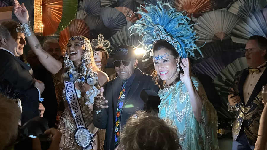 Paolla Oliveira, Jorge Ben e Narcisa