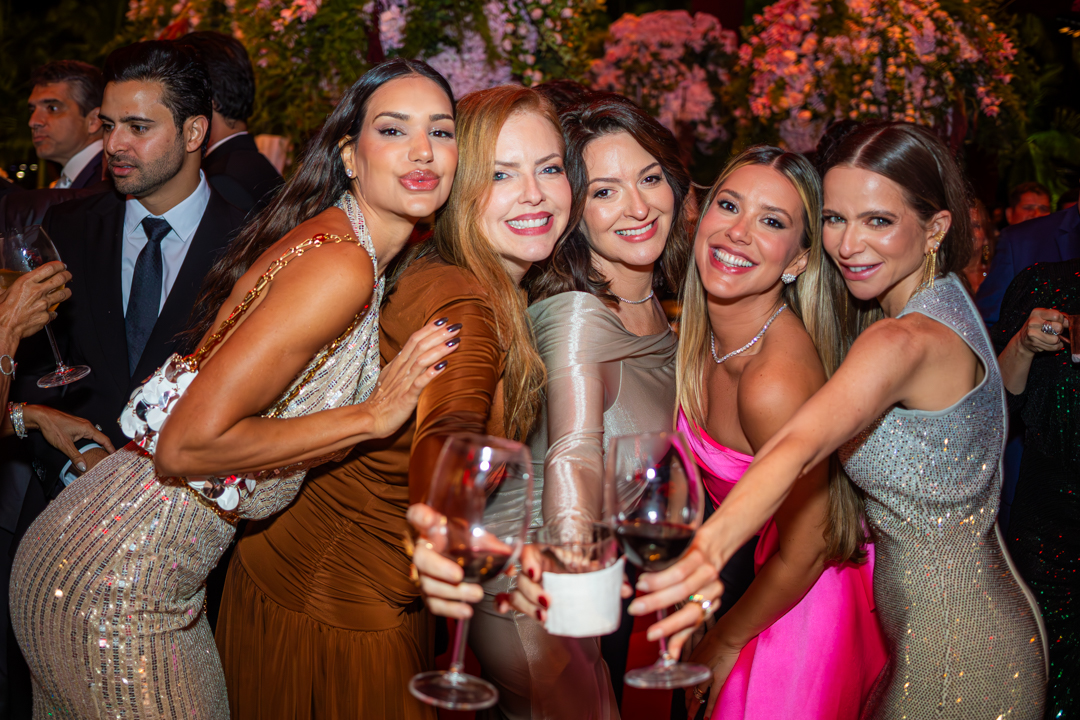 Gabi Muniz, Raquel Portella, Maite Barbosa, Mafê Angeloni e Flor Rueda